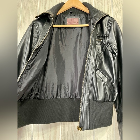 BB Winter Black Bomber Style Jacket Size L EUC - Picture 3 of 5